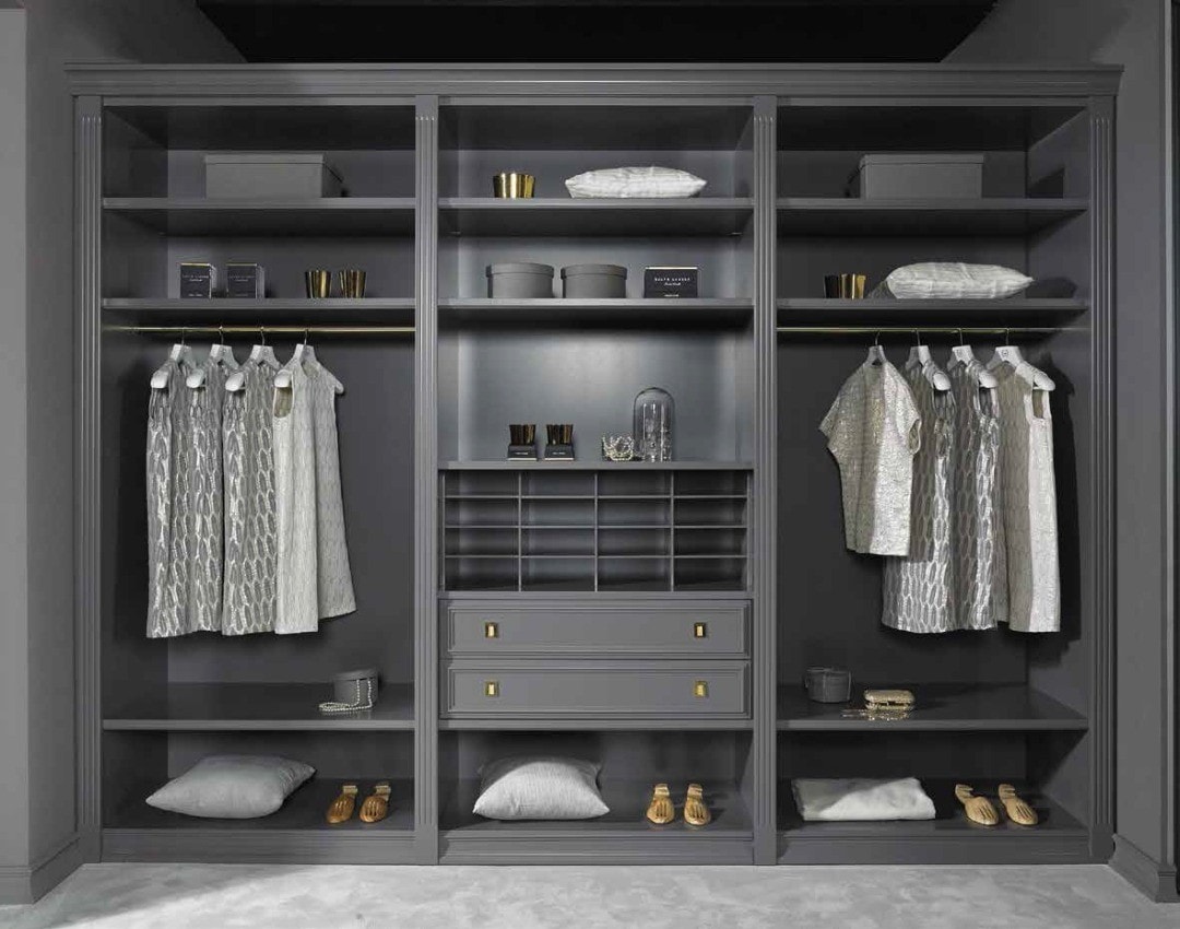 KLEIDERSCHRANK nach maß