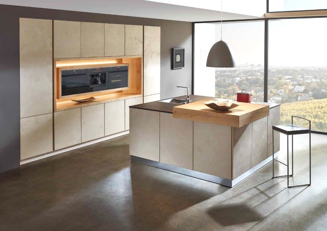 Hell, edel, praktisch... eine Schönheitskönigin mit Fähigkeiten.